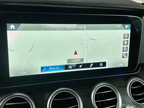 Used 2022 Mercedes-Benz E 350 Sedan image 13