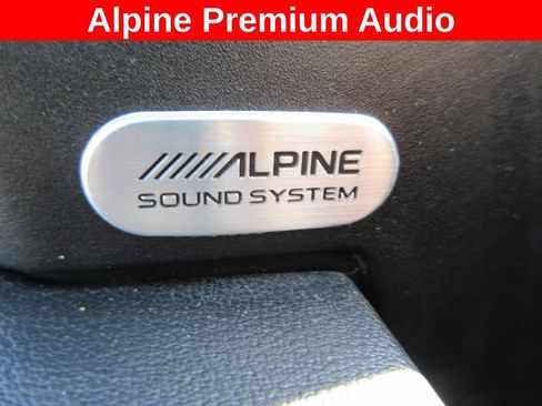 Used 2022 Dodge Charger Scat Pack RWD image 19