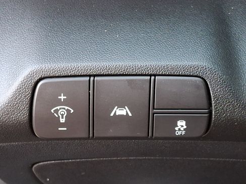 Certified 2023 Hyundai Elantra SEL w/ Convenience Package image 25