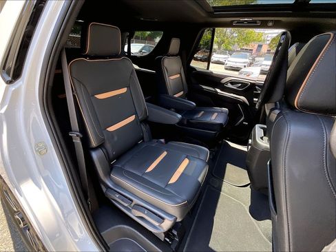 Used 2021 GMC Yukon AT4 w/ Rear Media and Nav Package AWD/4WD image 26