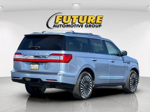Certified 2020 Lincoln Navigator Black Label w/ Cargo Convenience Package AWD/4WD image 3
