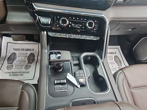 Used 2024 GMC Sierra 1500 Denali w/ Denali Reserve Package image 15