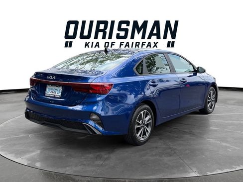 Used 2023 Kia Forte LXS w/ LXS Technology Package FWD image 6