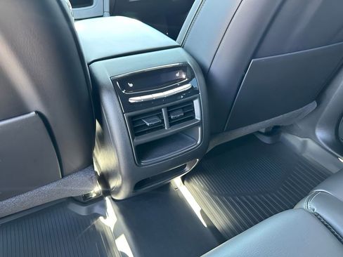 New 2026 Cadillac XT5 Sportv w/ LPO, Onyx Lite Package AWD/4WD image 24