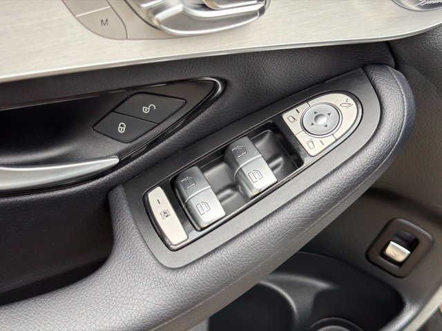 Used 2019 Mercedes-Benz GLC 300 image 13