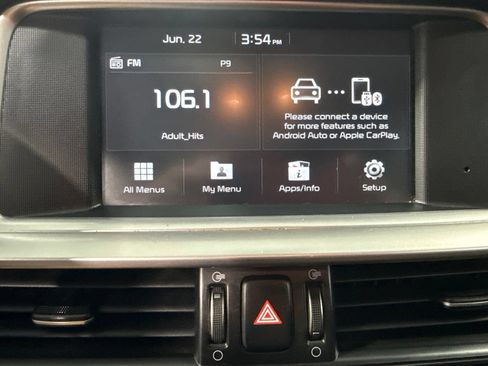 Used 2020 Kia Optima LX FWD image 23