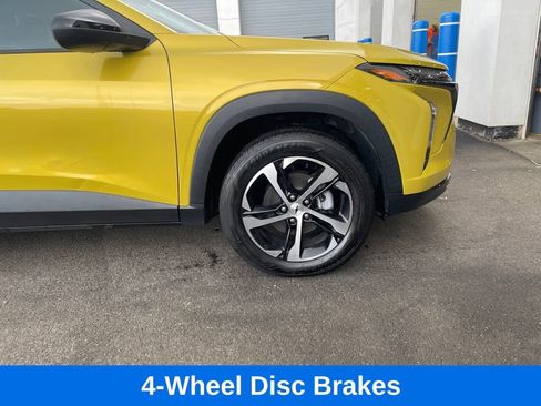 Used 2024 Chevrolet Trax RS w/ Driver Confidence Package FWD image 11