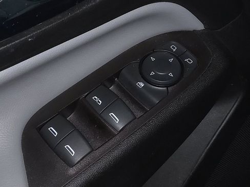 Used 2022 Chevrolet Equinox LT image 27