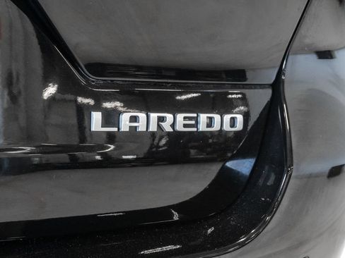 Used 2025 Jeep Grand Cherokee Laredo X w/ Luxury Tech Group I AWD/4WD image 28