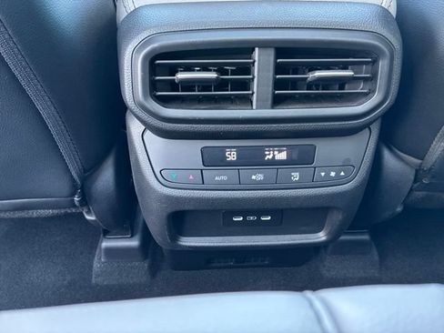 Used 2025 Honda Pilot Touring image 27