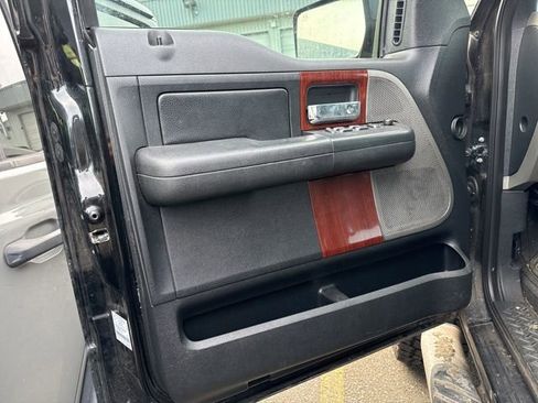 Used 2007 Ford F150 XLT image 9