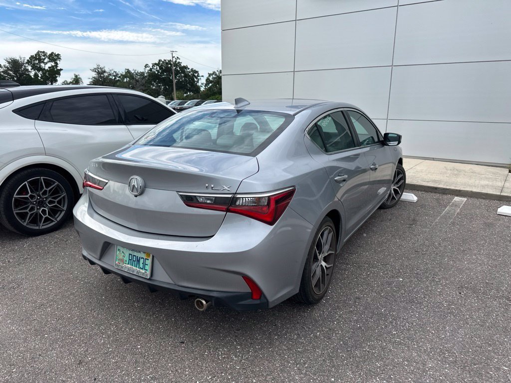 Used 2020 Acura ILX w/ Premium Package FWD image 10