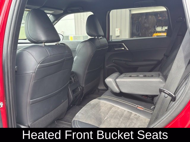 Used 2023 Mitsubishi Outlander SE Black Edition FWD image 16