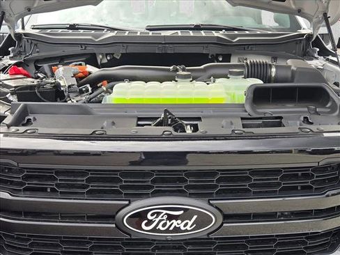 New 2025 Ford F150 Lariat w/ Equipment Group 501A Mid image 17