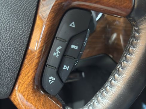 Used 2023 GMC Savana 2500 image 31