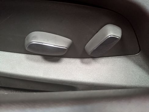 Used 2025 Chevrolet Corvette Stingray Coupe w/ 1LT image 15