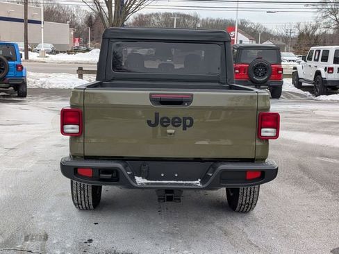 New 2026 Jeep Gladiator Sport image 4