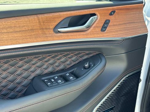 New 2026 Jeep Grand Cherokee L Summit image 25