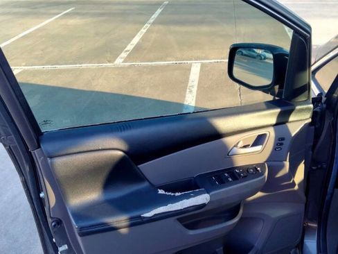 Used 2011 Honda Odyssey Touring image 8