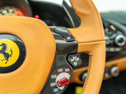 Used 2018 Ferrari 488 Spider image 81