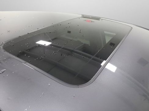 Certified 2025 Honda HR-V EX-L image 12