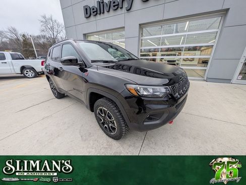 New 2026 Jeep Compass Trailhawk image 1