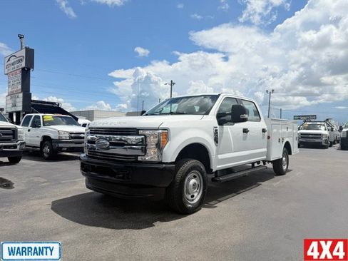 Used 2019 Ford F250 XL w/ Power Equipment Group AWD/4WD image 1