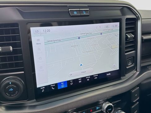 New 2025 Ford F350 Platinum w/ FX4 Off-Road Package image 16