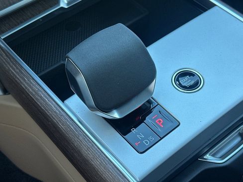 New 2026 Land Rover Range Rover SE image 21