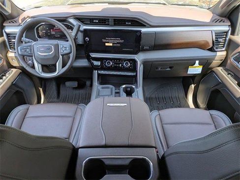 New 2026 GMC Sierra 2500 Denali w/ Denali Reserve Package image 19