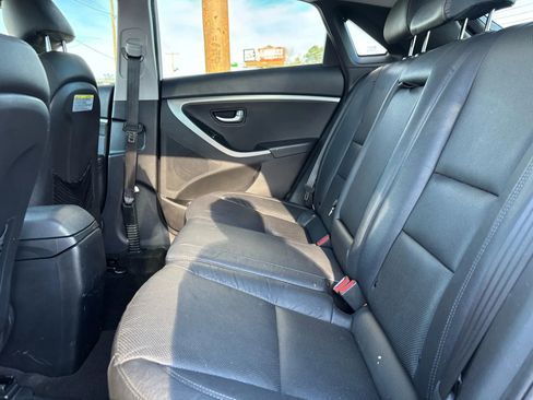 Used 2013 Hyundai Elantra GT w/ Tech Pkg image 11
