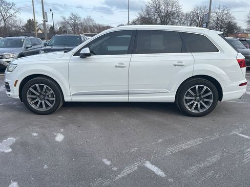 Used 2017 Audi Q7 3.0T Premium Plus w/ Premium Plus Package image 8