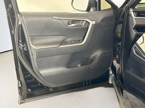 Certified 2025 Toyota RAV4 SE image 20