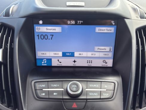 Used 2017 Ford Escape SE w/ Equipment Group 201A FWD image 30
