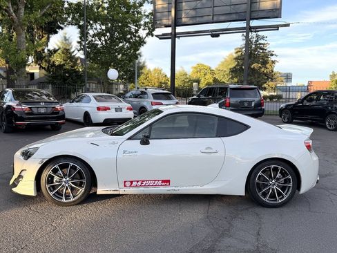 Used 2016 Scion FR-S RWD image 3