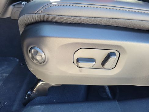 New 2026 Jeep Wrangler Rubicon w/ Xtreme 35 Tire Package image 7