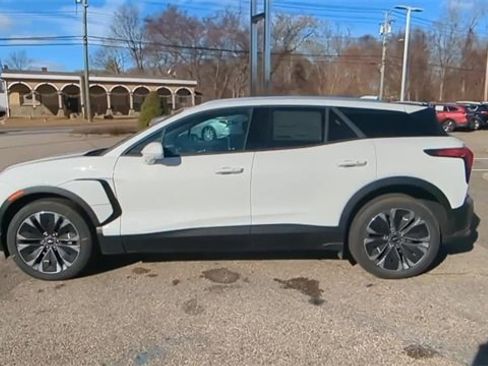 New 2025 Chevrolet Blazer EV LT w/ Super Cruise Package image 5