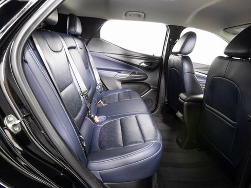 Used 2022 Chevrolet Bolt EUV Premier image 12