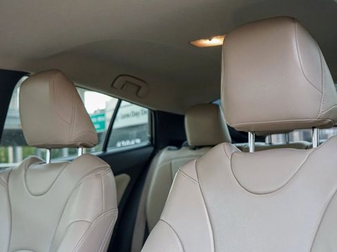 Used 2016 Toyota Prius Three image 14