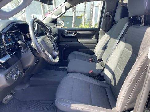 Used 2023 Chevrolet Silverado 1500 RST AWD/4WD image 18
