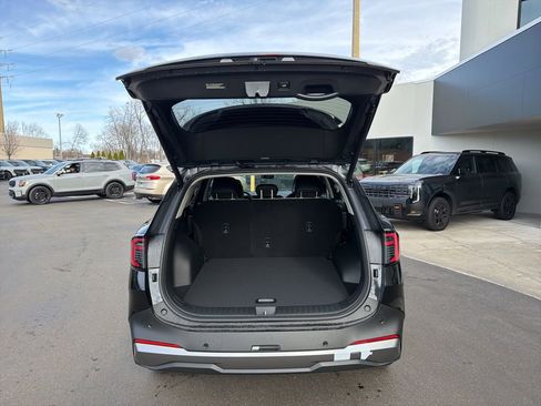 New 2026 Kia Sportage EX image 16