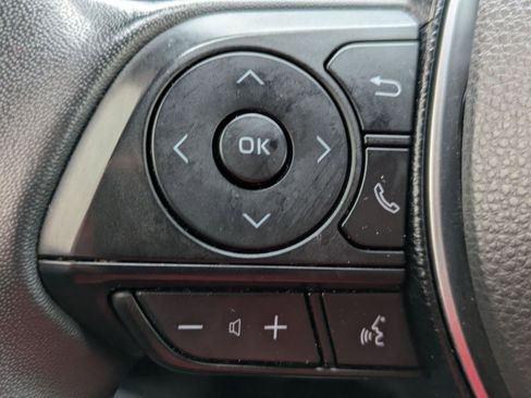 Used 2020 Toyota Corolla XSE image 14