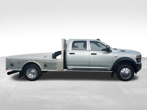 Used 2026 RAM 5500 Tradesman AWD/4WD image 6