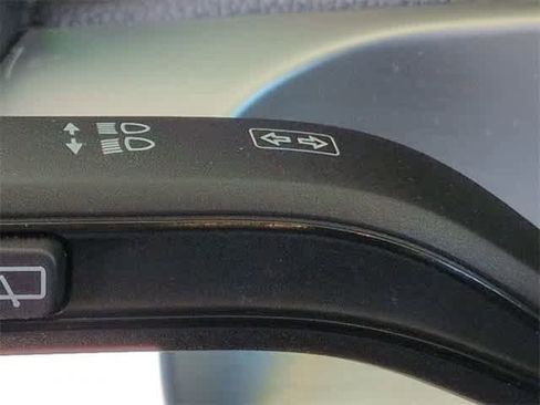 Used 2022 Mercedes-Benz GLB 250 image 28