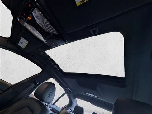 Certified 2023 BMW 530e xDrive w/ Convenience Package image 14