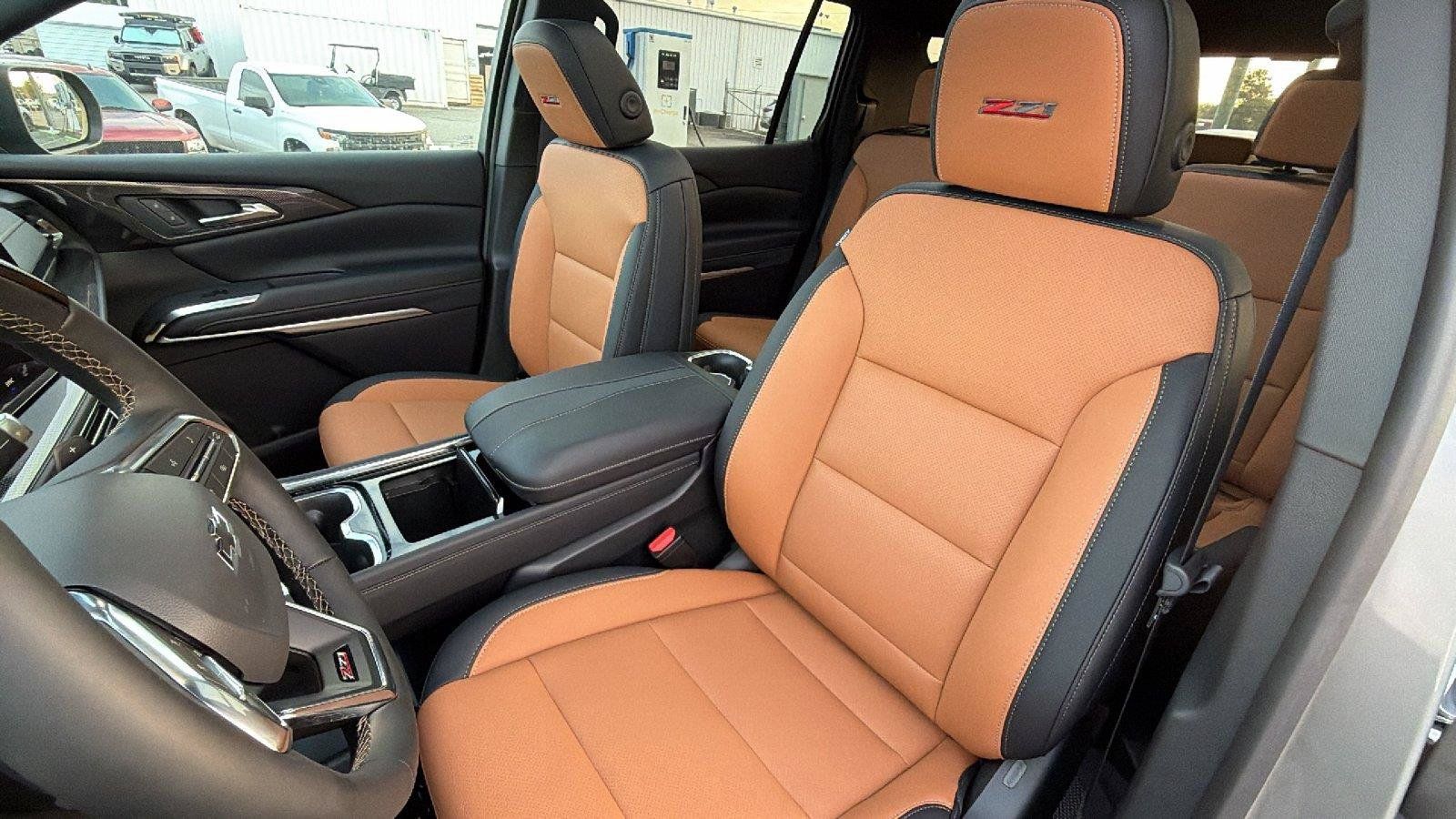 New 2027 Chevrolet Traverse Z71 w/ Enhanced Driving Package AWD/4WD image 5