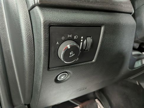 Used 2016 Jeep Grand Cherokee Laredo w/ Quick Order Package 23E image 18