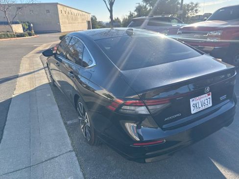 Used 2024 Honda Accord Touring image 4