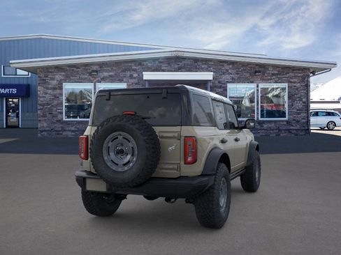 New 2025 Ford Bronco Badlands w/ Sasquatch Package AWD/4WD image 8