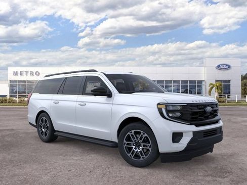 New 2026 Ford Expedition Max Active RWD image 7